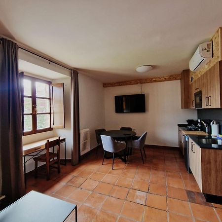 Hotel Y Albergue Real Fabrica De 仕格莱 外观 照片